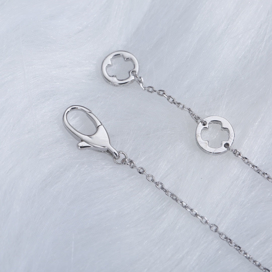 [Royal Jewelry]FIOREVER NECKLACE DIAMOND CENTER