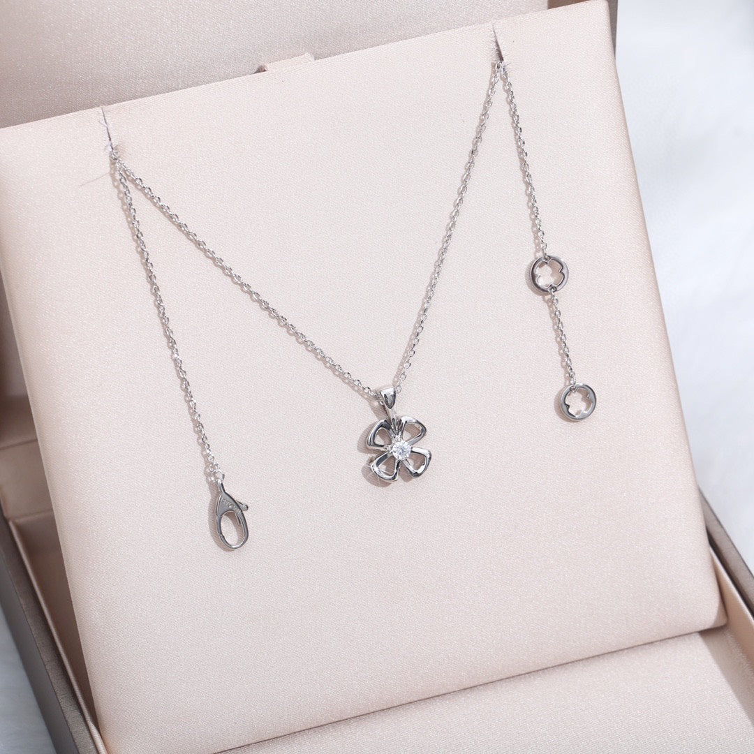 [Royal Jewelry]FIOREVER NECKLACE DIAMOND CENTER