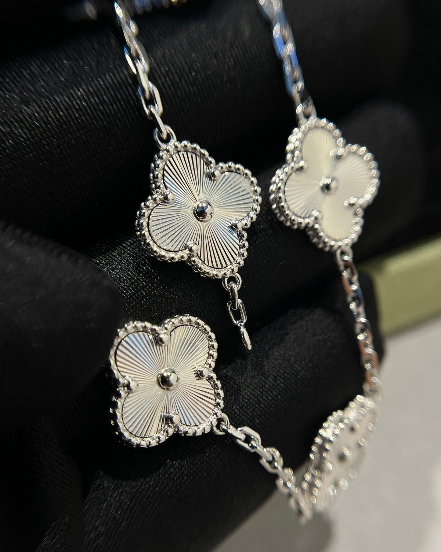 [Royal Jewelry]CLOVER SILVER 5 MOTIFS BRACELET